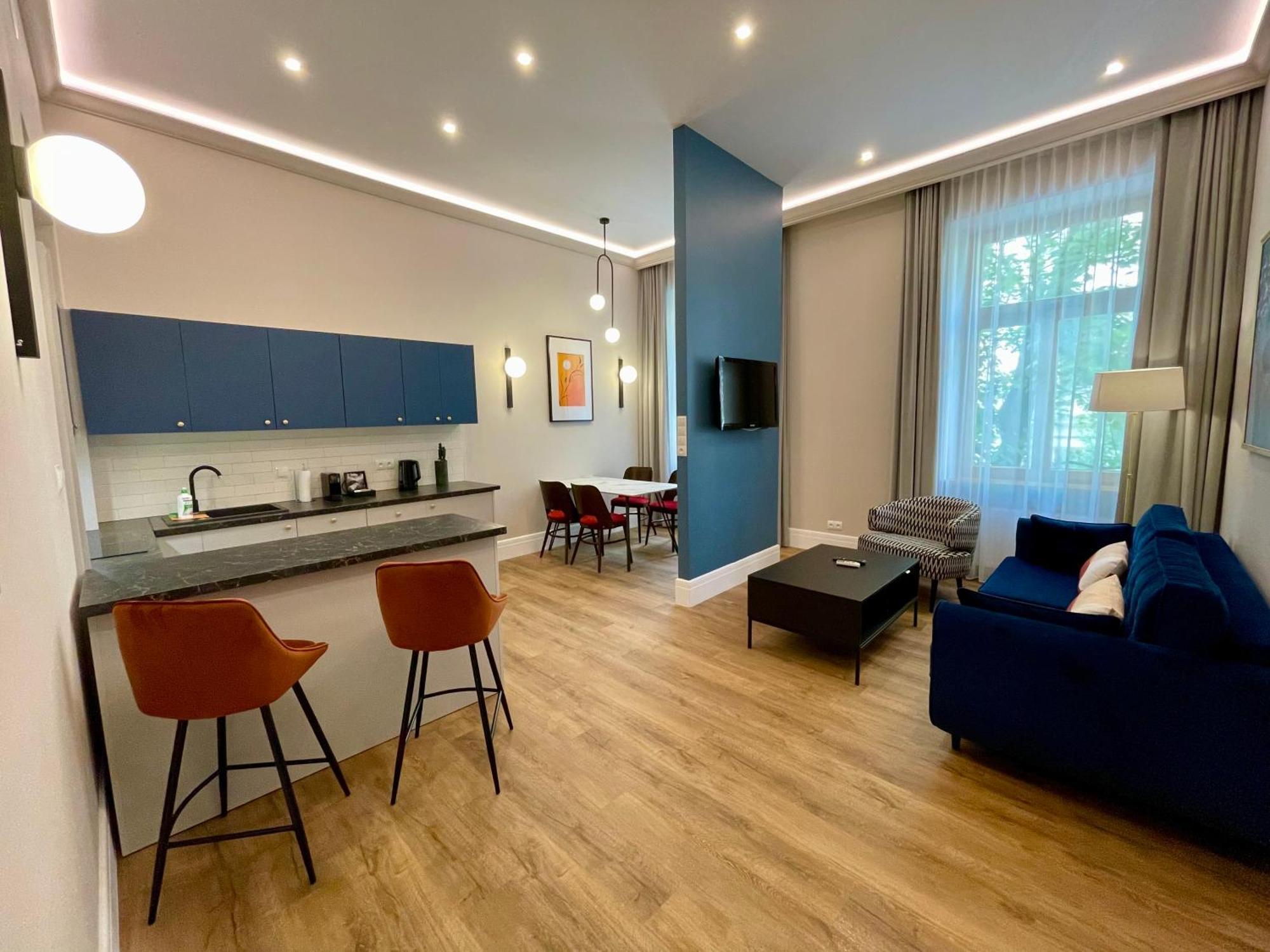 Golden Queen Apartments City Center Красков Екстериор снимка